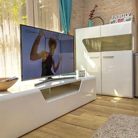 2br ,10 Minutes Walk To Center * Płowdiw
