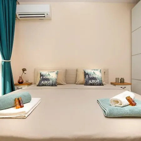 2br ,10 Minutes Walk To Center Apartament Płowdiw