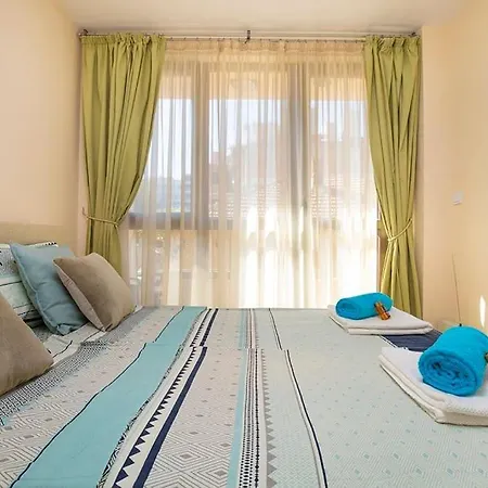 Brand New Apartment, 10 Minutes To Center プロヴディフ